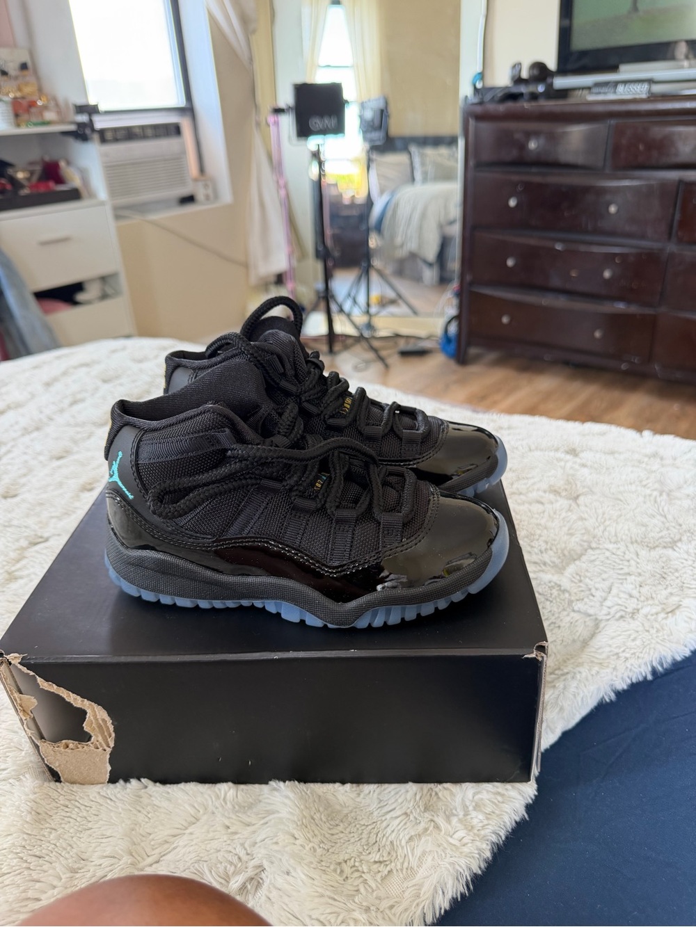 Jordan Little Kid Air Jordan 11 Retro Black with Ice Blue Accent